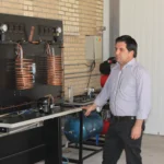 بازدید تخصصی دکتر پرویز شمس از کارگاه‌های مهندسی دانشگاه آزاد اسلامی واحد هشتگرد